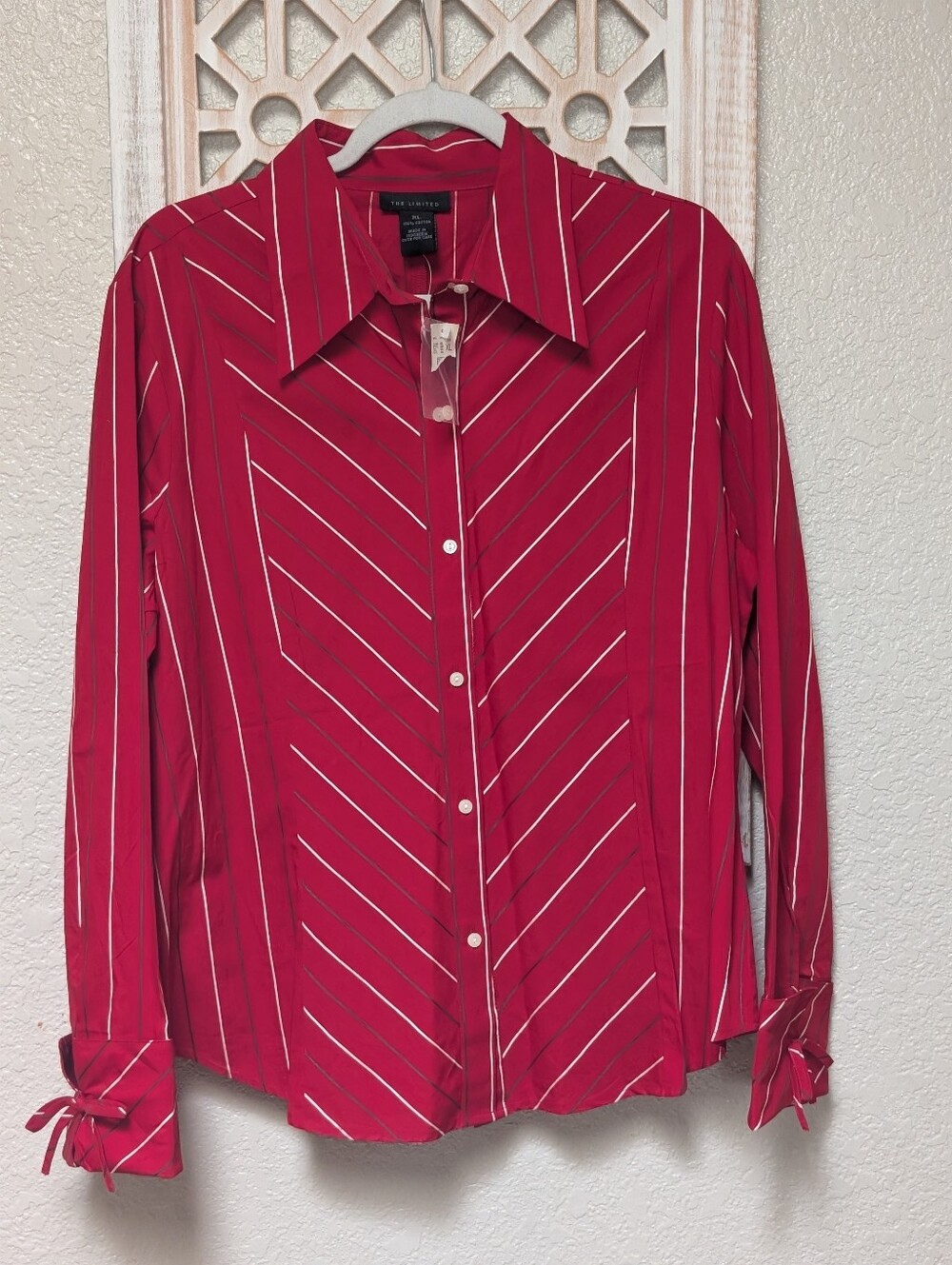 NWT The Limited Women's XL button down shirt red diagonal stripes tie cuffs